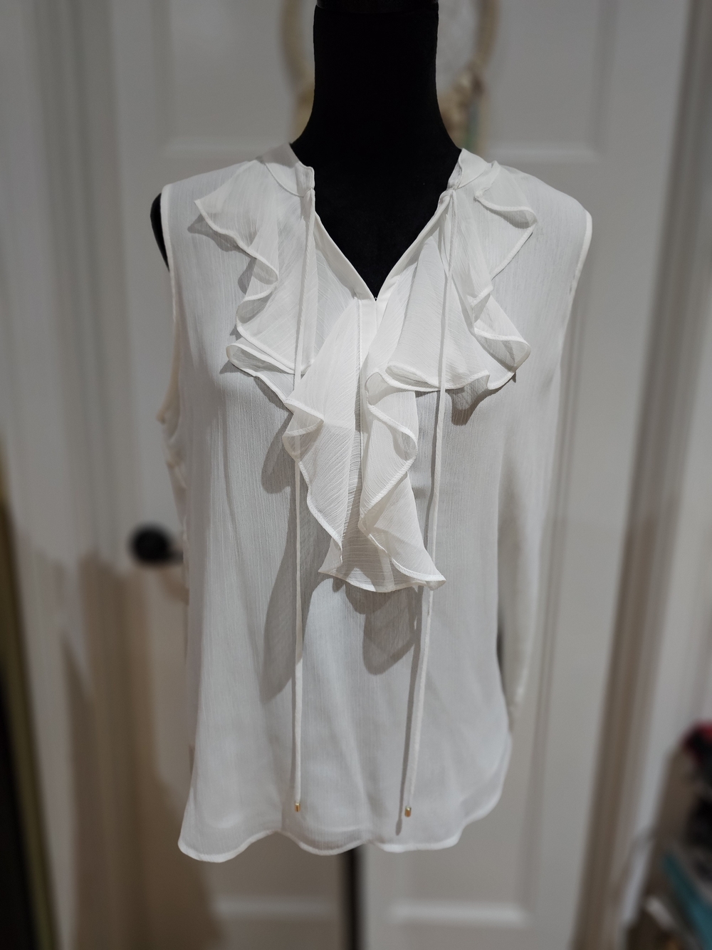 Tommy Hilfiger White Sleeveless Ruffle Tie Blouse